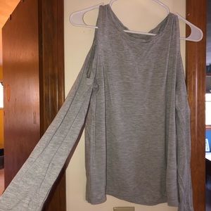Long sleeve gray T-shirt cut out shoulders